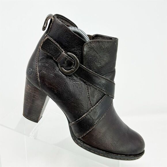Born Women's Chocolate Brown Leather Heeled Ankle Booties Size 8 Casual Buckle - Picture 1 of 16